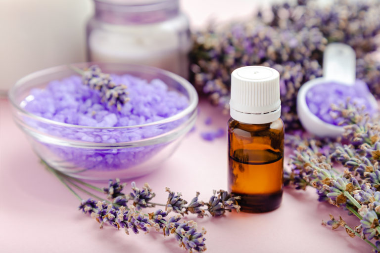 ¿Qué es la Aromaterapia? Mi visión sobre los aceites esenciales y objetivos.